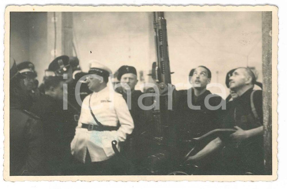 Fotografia d epoca originale 1940 ca ITALIA FASCISMO PNF Dimostrazione di armamenti  Foto 14x9 cm 1