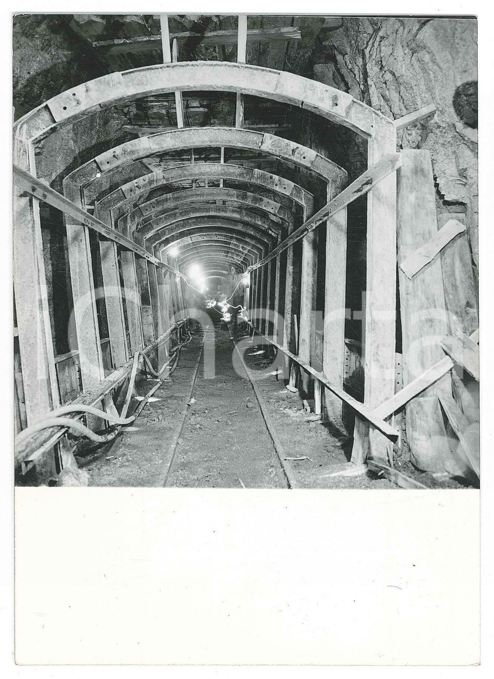 Fotografia d epoca originale 1965 ca SARDEGNA GALLURA AGNATA Valle  Cantiere  Armatura getto Foto 10x15 1