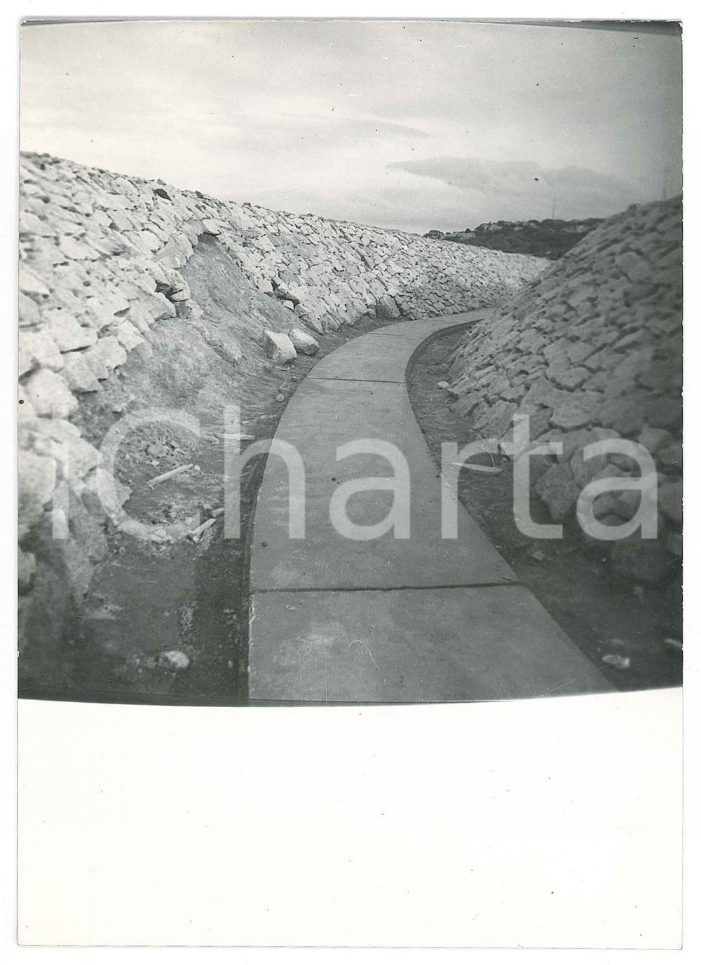 Fotografia d epoca originale 1965 ca SARDEGNA GALLURA Canale PADULE Valle  Platea e prerivestimento Foto 1 1