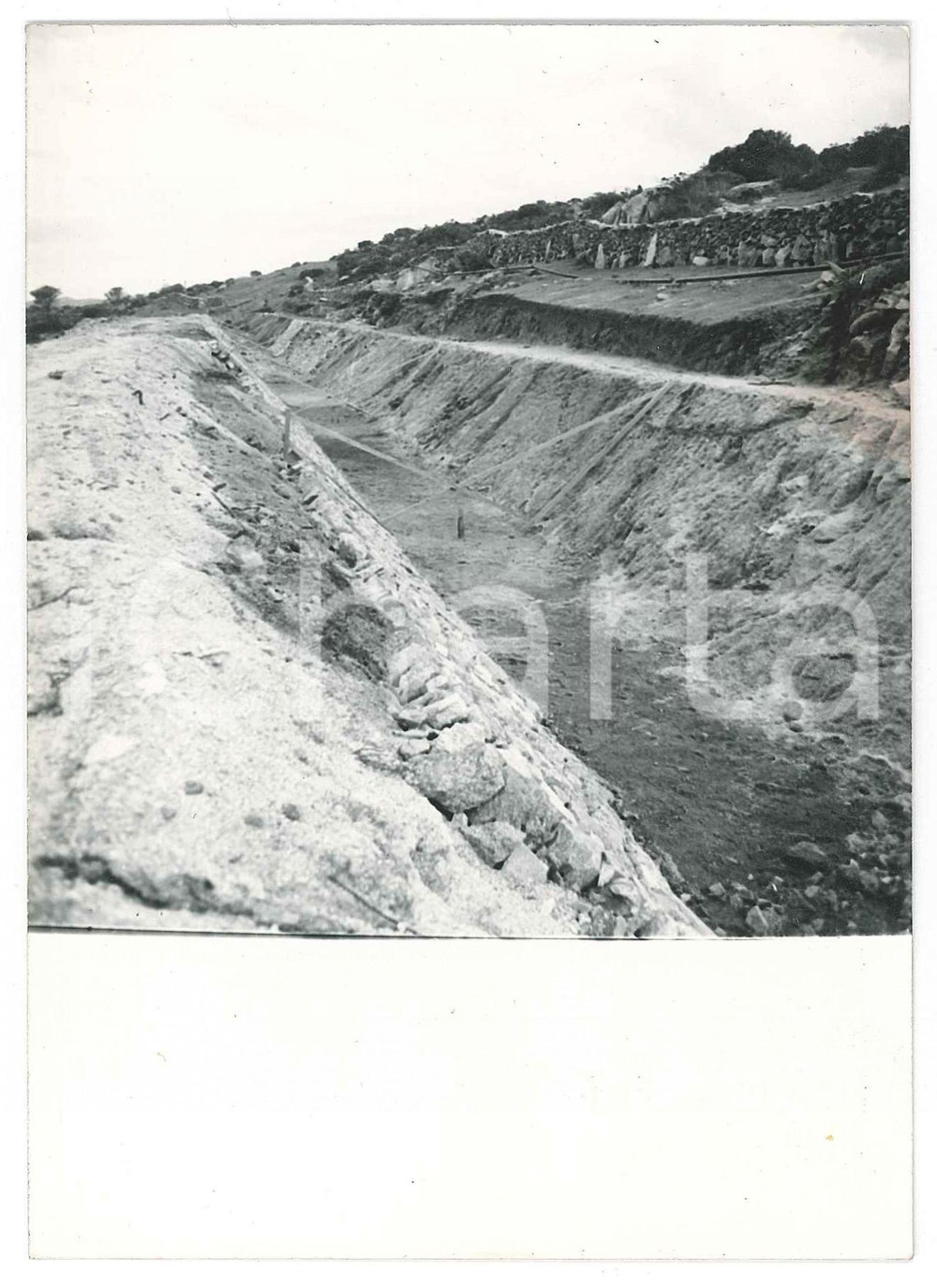 Fotografia d epoca originale 1965 ca SARDEGNA GALLURA Canale PADULE Valle  Prerivestimento Foto 10x15 1