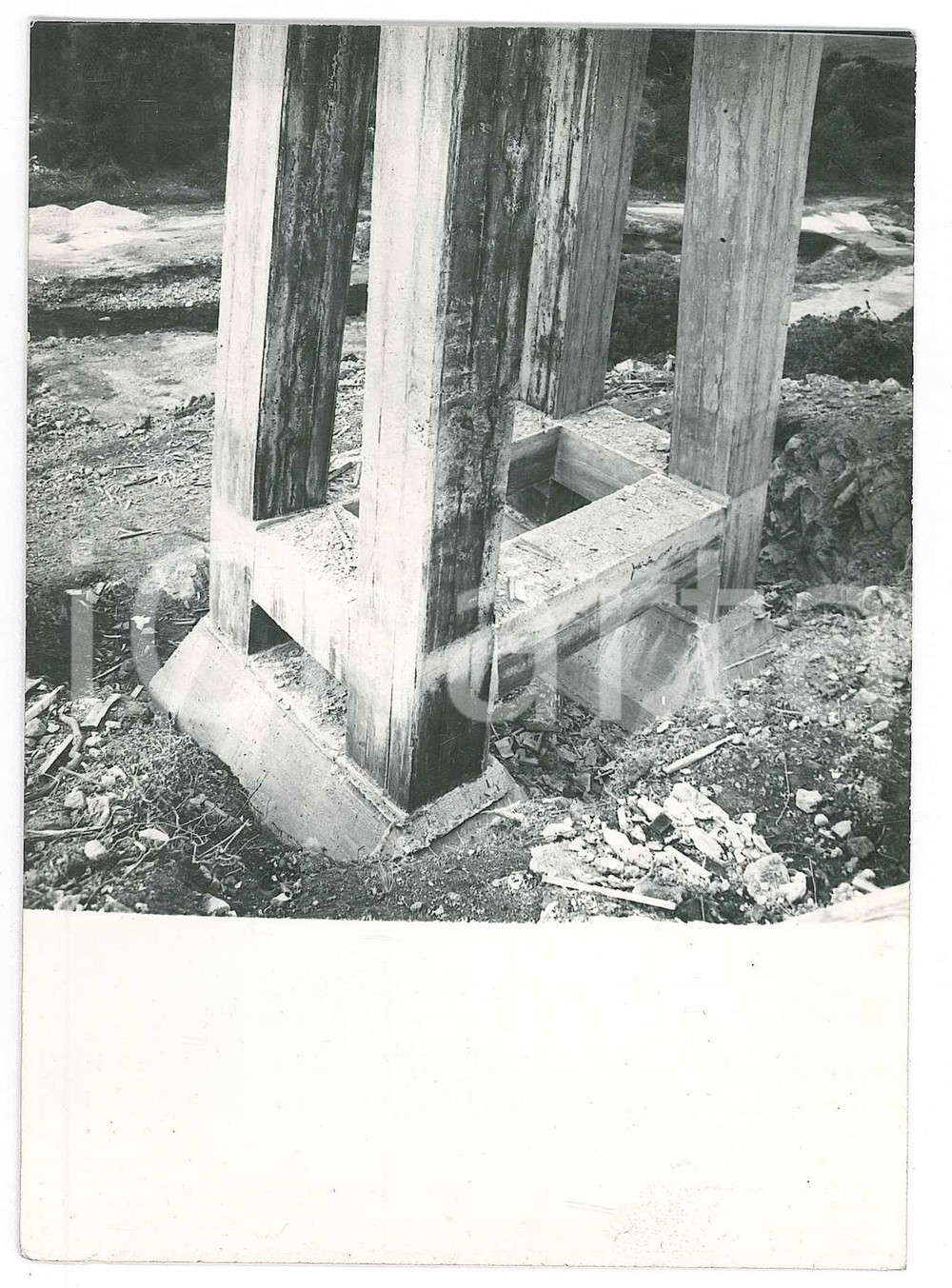 Fotografia d epoca originale 1965 ca SARDEGNA GALLURA  Ponte Canale 2  Cantiere Foto 10x15 cm 1