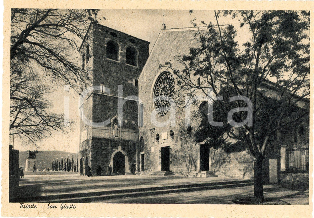 Cartolina originale da collezione 1940 ca TRIESTE Cattedrale di San Giusto Martire  Cartolina ANIMATA FG NV 1