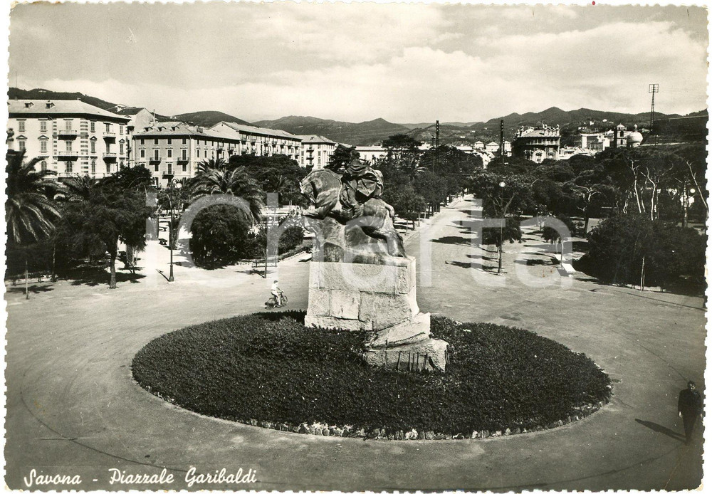 Cartolina originale da collezione 1941 SAVONA Monumento a Garibaldi in Piazzale Eroe dei Due Mondi  Cartolina FG 1