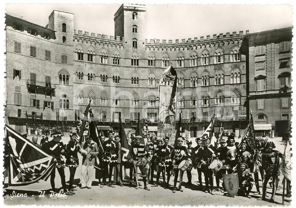 Cartolina originale da collezione 1953 SIENA Il Palio in Piazza del Campo  Cartolina ANIMATA FG VG 1