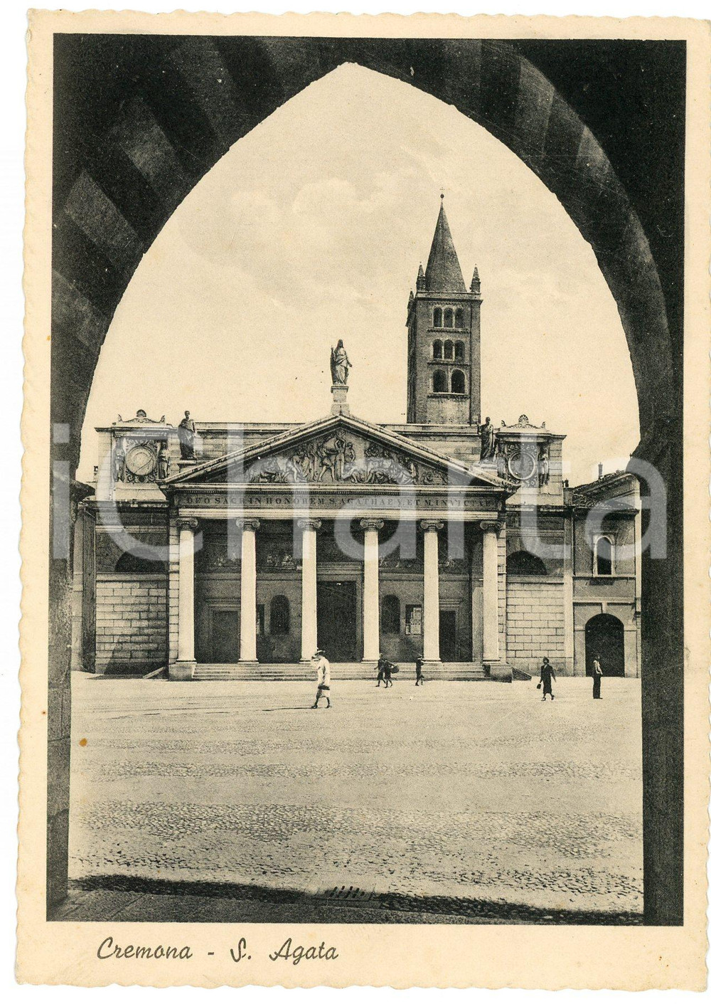 Cartolina originale da collezione 1939 CREMONA Chiesa Parrocchiale di Sant Agata  Cartolina ANIMATA FG VG 1