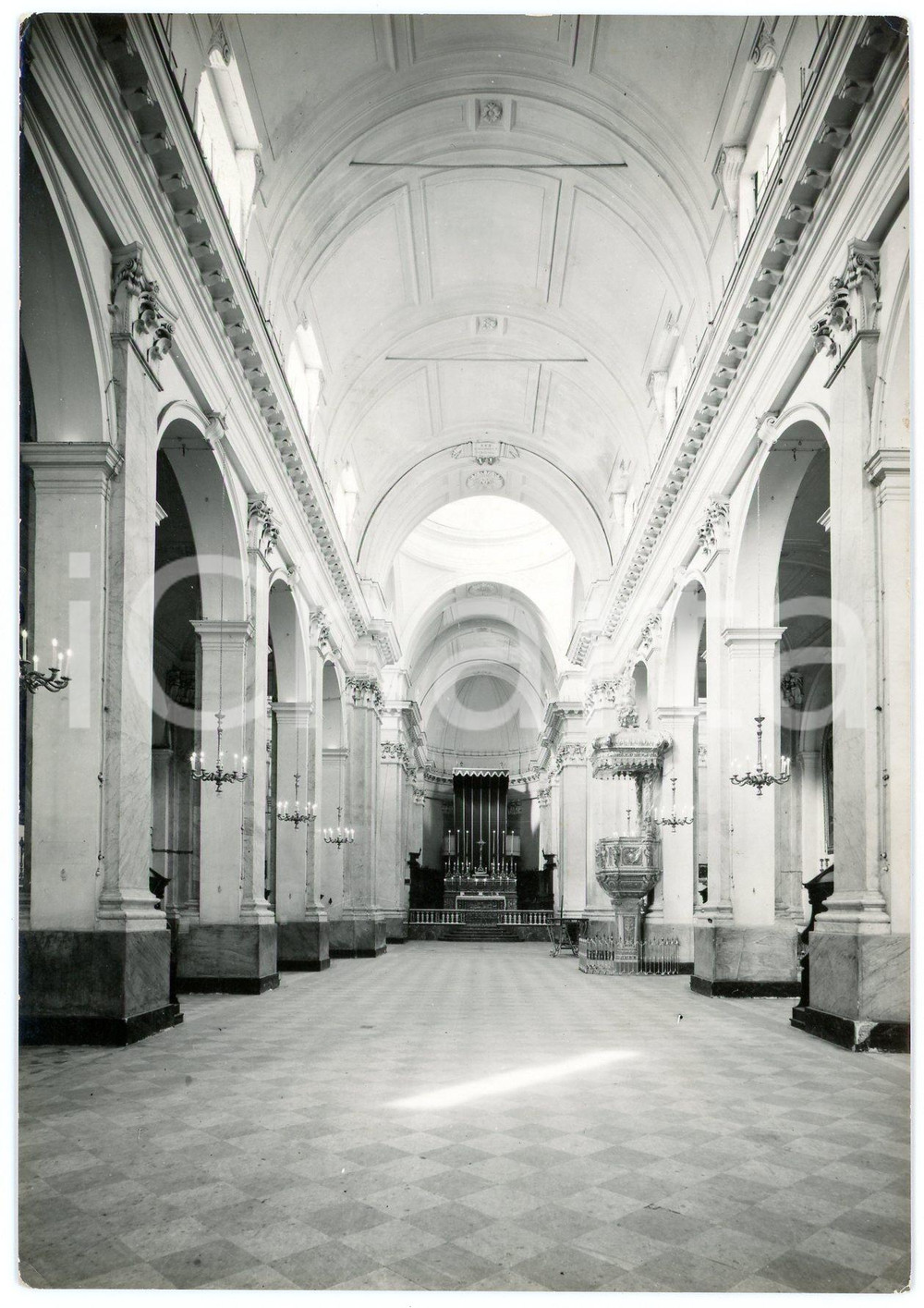 1957 RIPOSTO (CT) Navata Centrale della Basilica di San Pietro - Cartolina FG VG Cartolina d'epoca viaggiata  CONDIZIONI:FAIR/discreto Lievi smussature agli angoliFORMATO: 15x10 cm originale e autentica 1