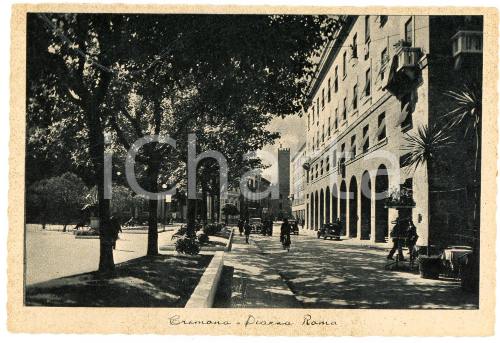 Cartolina originale da collezione 1950 ca CREMONA Piazza Roma  Cartolina ANIMATA FG NV 1