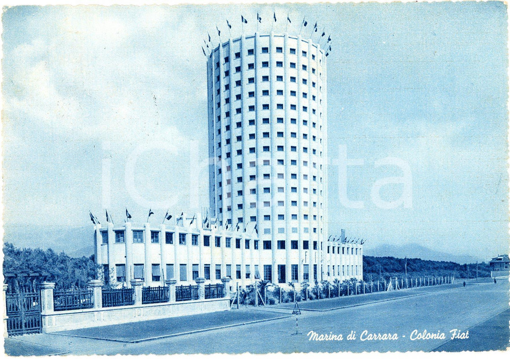 Cartolina originale da collezione 1950 ca MARINA DI CARRARA Colonia FIAT e Alpi Apuane  Cartolina FG VG 1