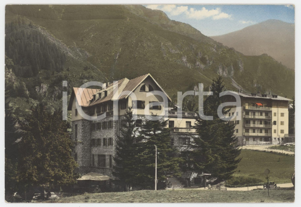 Cartolina originale da collezione 1950 ca LIMONE PIEMONTE Albergo Principe e Palazzo Scoiattolo  Cartolina FG 1