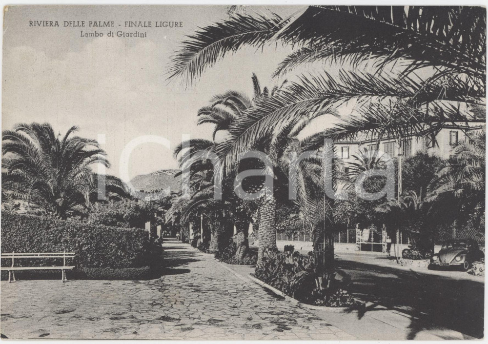 Cartolina originale da collezione 1956 FINALE LIGURE Maggiolone VOLKSWAGEN e lembo di giardini  Cartolina FG VG 1