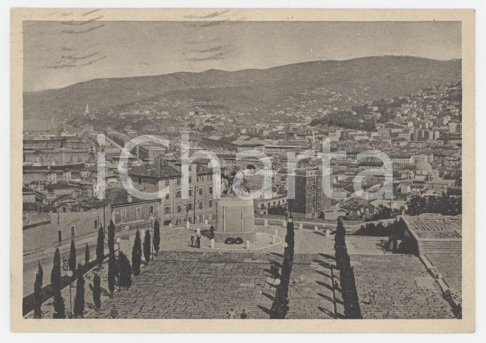 Cartolina originale da collezione 1949 TRIESTE Panorama con Monumento ai Caduti  Cartolina FG VG 1