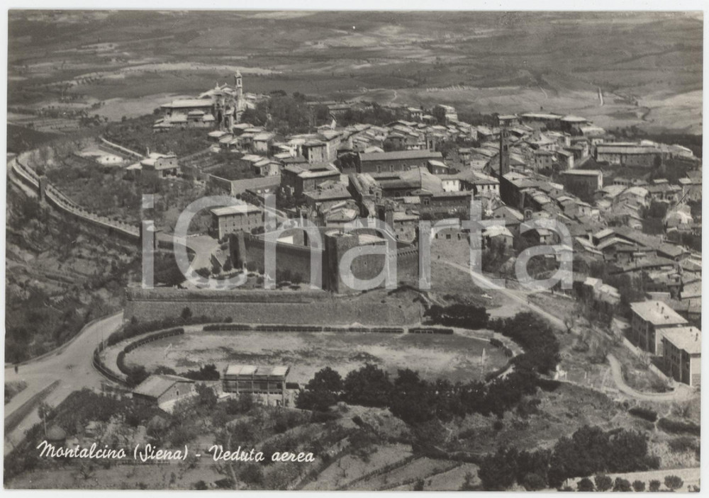 Cartolina originale da collezione 1950 ca MONTALCINO Panorama aereo con la Rocca  Cartolina FG NV 1