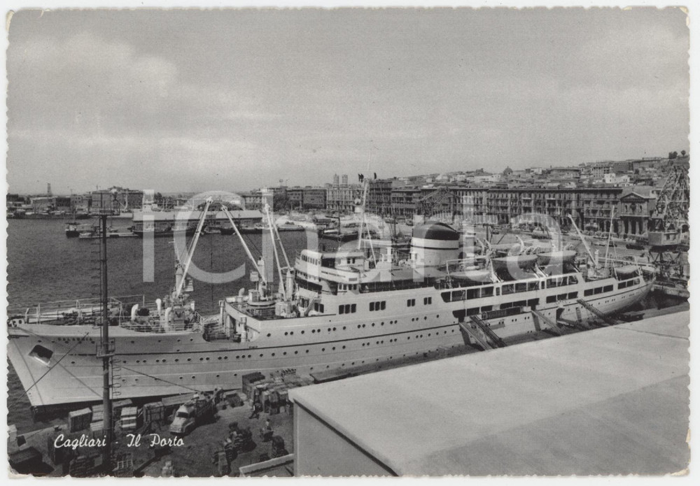 Cartolina originale da collezione 1952 CAGLIARI Nave ormeggiata nel Porto  Cartolina FG VG 1