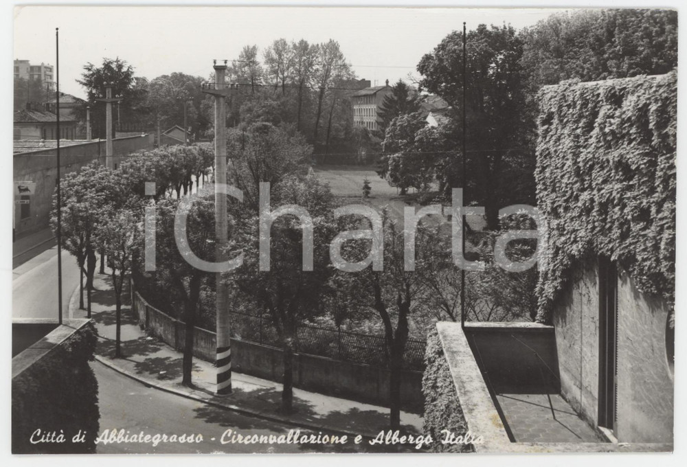 Cartolina originale da collezione 1950 ca ABBIATEGRASSO Circonvallazione e Albergo Italia  Cartolina FG NV 1
