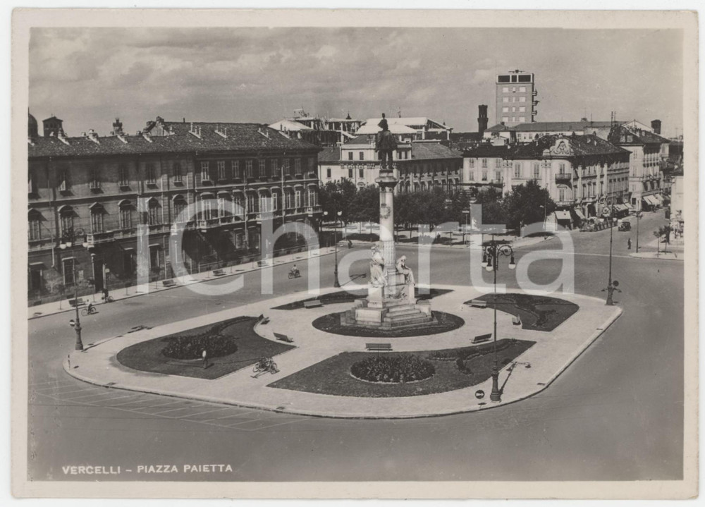 Cartolina originale da collezione 1950 ca VERCELLI Monumento a Vittorio Emanuele II in Piazza Pajetta  Cartolina 1