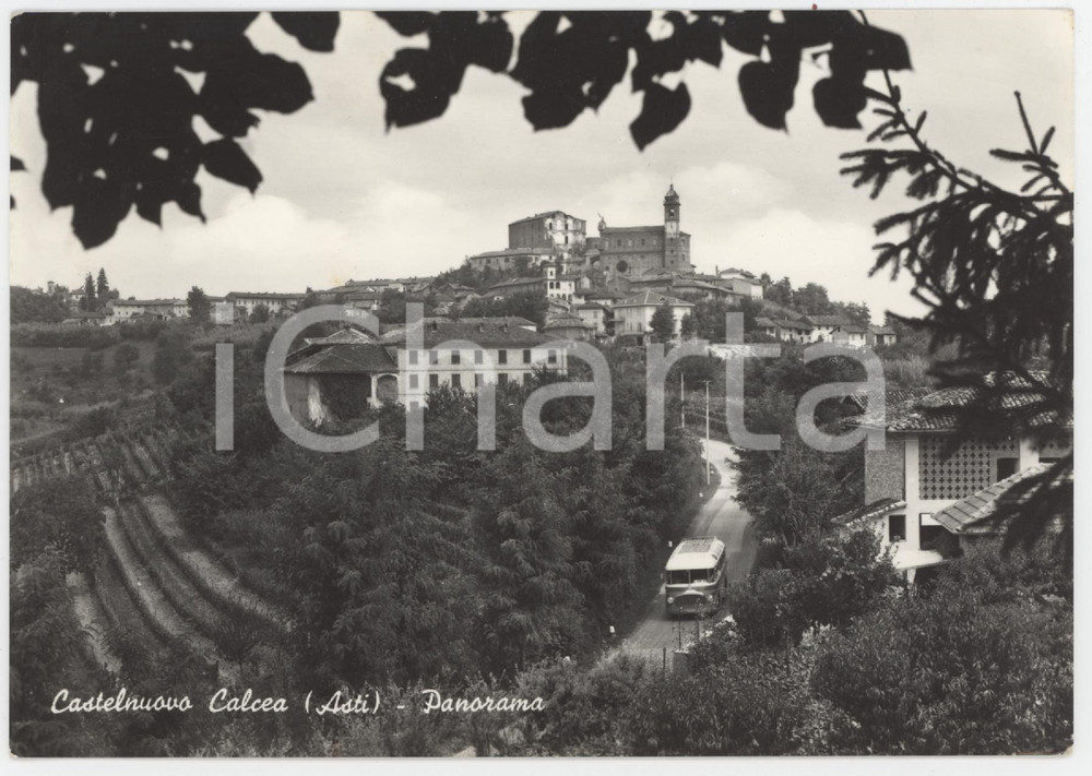 Cartolina originale da collezione 1962 CASTELNUOVO CALCEA Torpedone nelle vie del paese  Cartolina FG VG 1