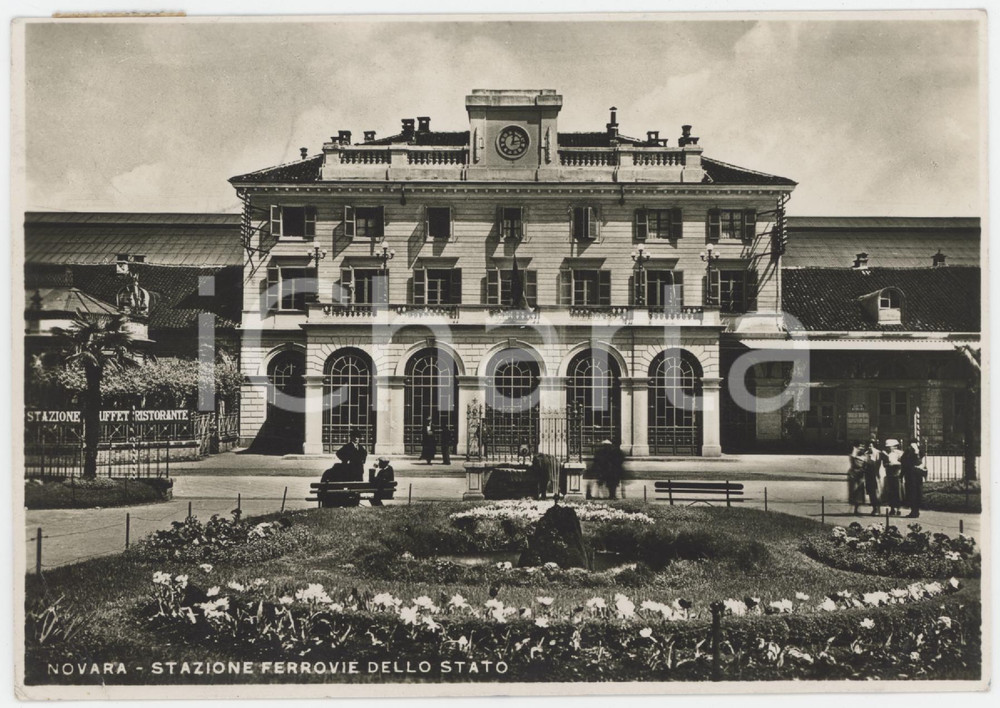 1935 NOVARA Stazione Ferrovie dello Stato - Cartolina ANIMATA FG VG