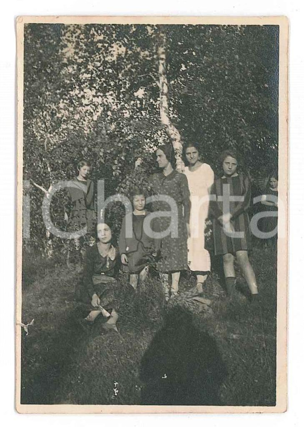 Fotografia d epoca originale 1925 GIGNESE VB PARUSCIOLA  Giovani donne in giardino 3 Foto 6x8 cm 1