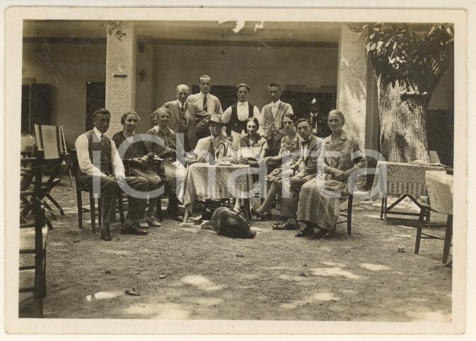 Fotografia d epoca originale 1928 GIGNESE VB PARUSCIOLA  Gruppo di famiglia a tavola  Foto 8x6 cm 1