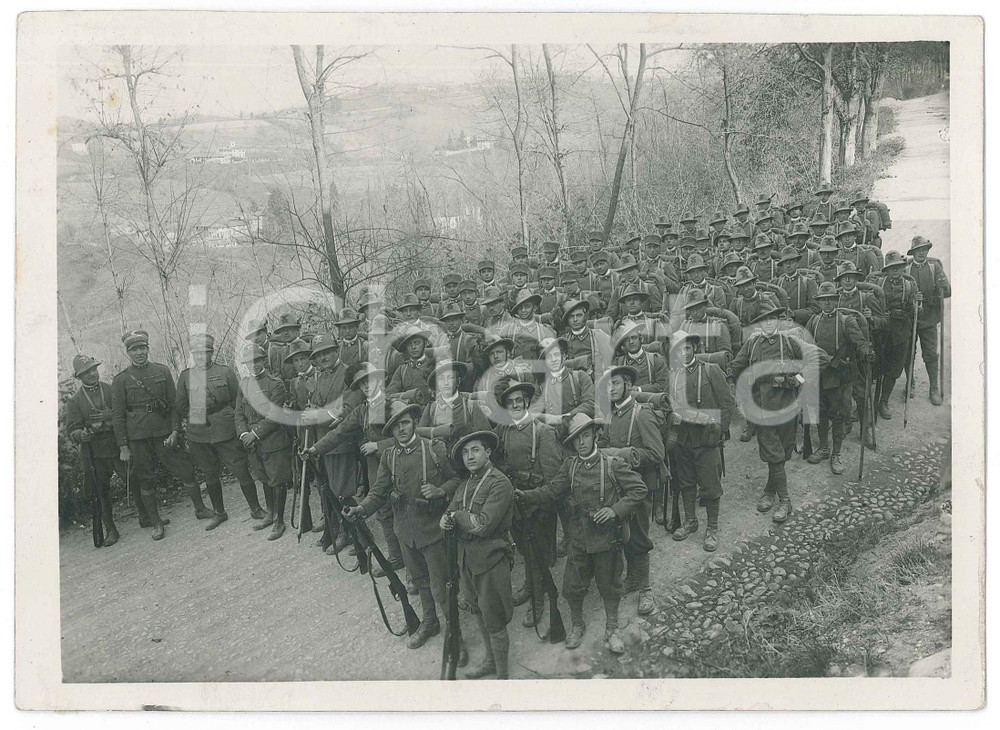 Fotografia d epoca originale 1922 Area di TORINO  REGIO ESERCITO  Esercitazioni  Bersaglieri e Alpini FOTO 1