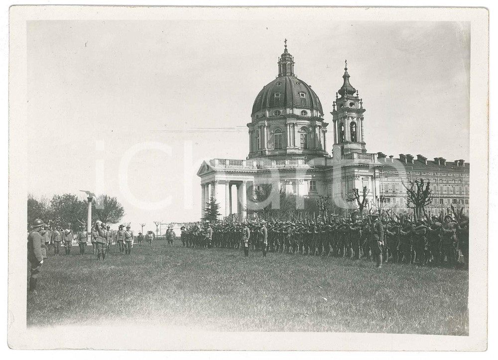 Fotografia d epoca originale 1922 TORINO Basilica di SUPERGA  Parata militare Foto G. FAGNANO 18x13 cm 1