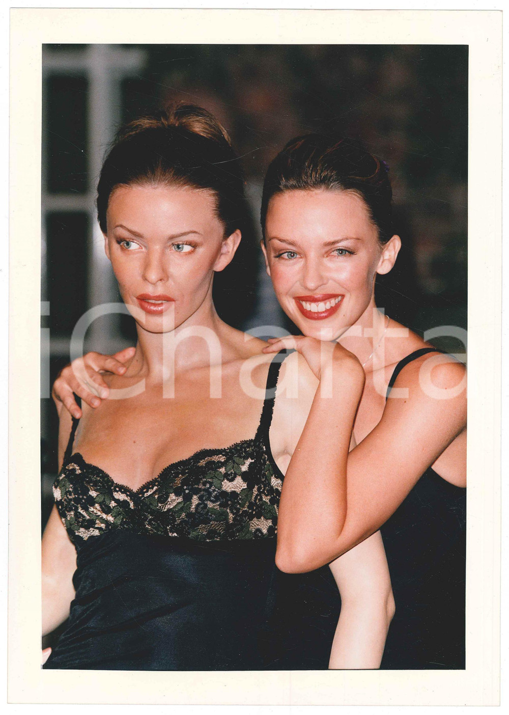Fotografia d epoca originale 1998 LONDON  MADAME TUSSAUDS  Kylie MINOGUE unveils her new waxwork  Photo 1 1