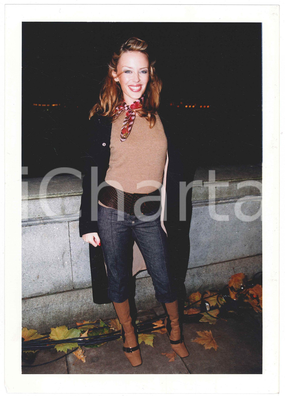 Fotografia d epoca originale 2000 LONDON Kylie MINOGUE lights up the LONDON EYE Millennium wheel  Photo 2 1