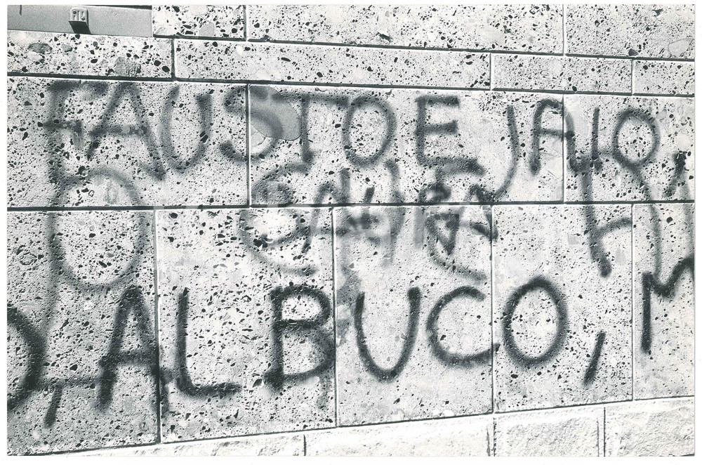 Fotografia d epoca originale 1978 MILANO ANNI DI PIOMBO  Omicidio di Fausto e Iaio  Scritte sui muri Foto 1