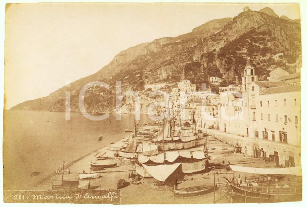 Fotografia d epoca originale 1890 ca Marina d AMALFI  Panorama Foto Achille MAURI nÂ°261 barche 1
