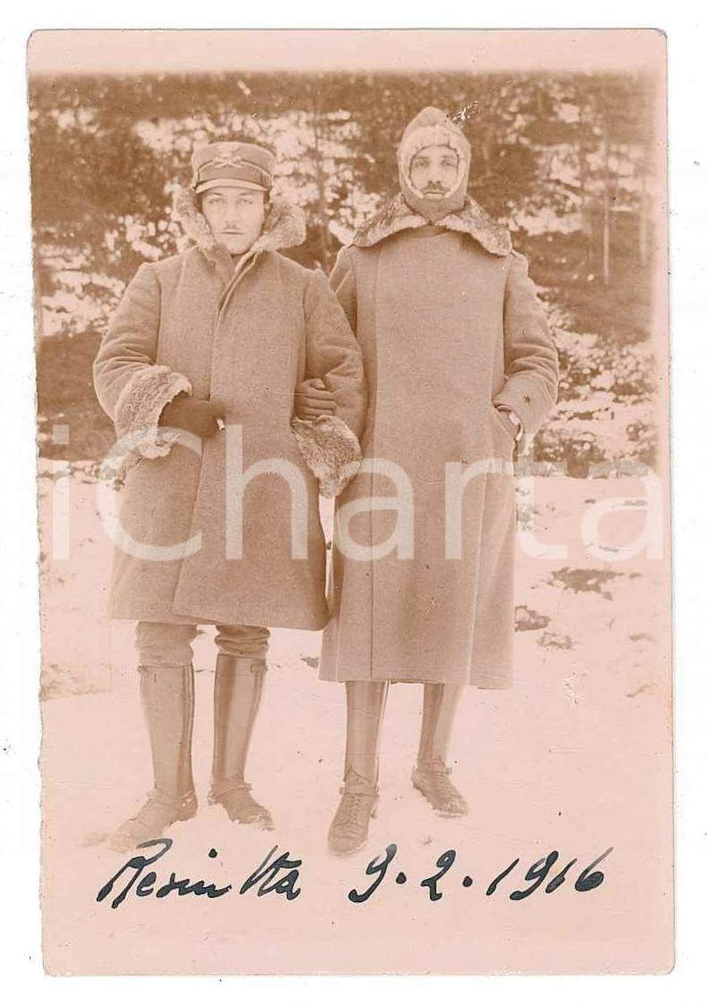 Fotografia d epoca originale 1916 WW1 RESIUTTA UD Ufficiali di artiglieria in divisa invernale Foto 6x9 cm 1