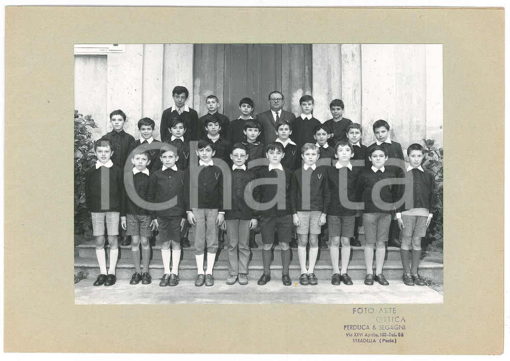 Fotografia d epoca originale 1960 ca STRADELLA Classe elementare con il maestro  Foto PERDUCA & SEGAGNI 3 1