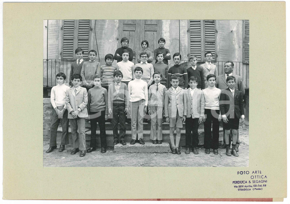 Fotografia d epoca originale 1960 ca STRADELLA Scuole medie  Classe con professore  Foto PERDUCA & SEGAGNI 1