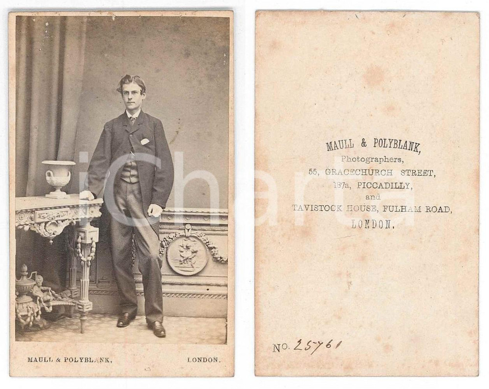 Fotografia d epoca originale 1870 ca LONDON Portrait of a young aristocratic man  Photo MAULL & C. CDV 1