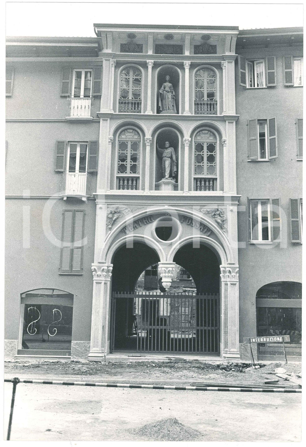 Fotografia d epoca originale 1980 ca MILANO corso Garibaldi  TEATRO FOSSATI  Cantiere Foto 20x28 cm 1