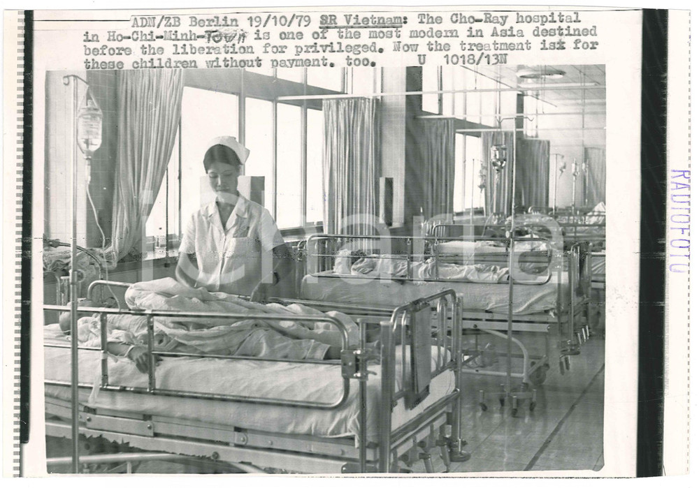 Fotografia d epoca originale 1979 HO CHI MIN VIETNAM ChoRay hospital  Pediatric department Telefoto 1