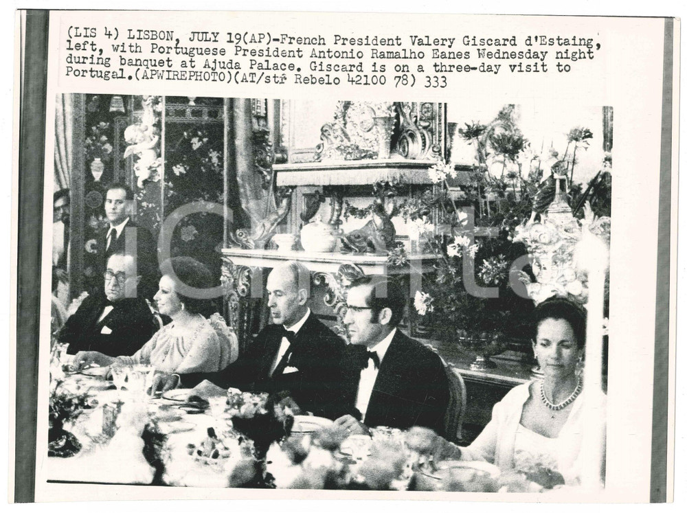 Fotografia d epoca originale 1978 LISBONA Antonio Ramalho EANES riceve ValÃ©ry GISCARD D ESTAING Telefoto 1
