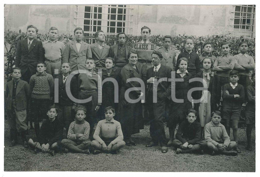 Fotografia d epoca originale 1940 GENOVA SAMPIERDARENA Scolaresca in cortile  Foto 16x11 cm 1