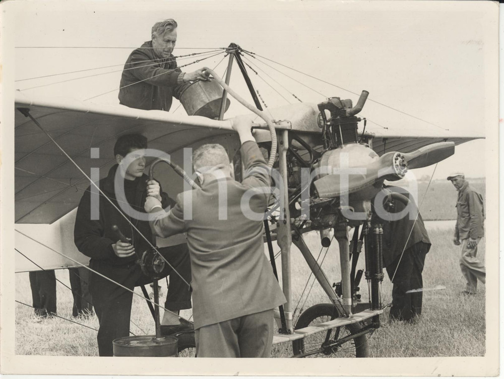 Fotografia d epoca originale 1955 CALAIS Crossing Channel  Jean SALIS getting ready for 1909 Repeat Photo 1