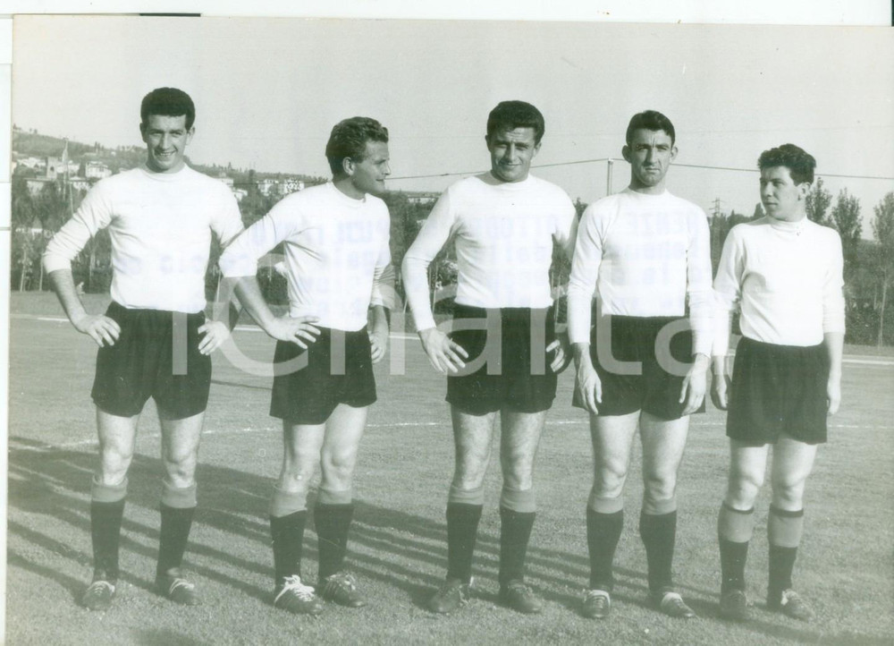 Fotografia d epoca originale 1958 FIRENZE CALCIO NAZIONALE ITALIANA vs Giovanile  Ritratto giocatori   Foto 1
