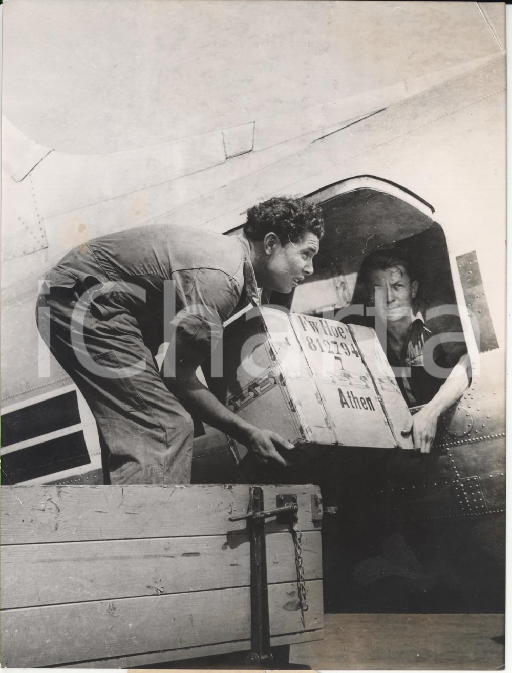 Fotografia d epoca originale 1953 FRANKFURT German sending humanitarian aid to Greece hurt by earthquake 1