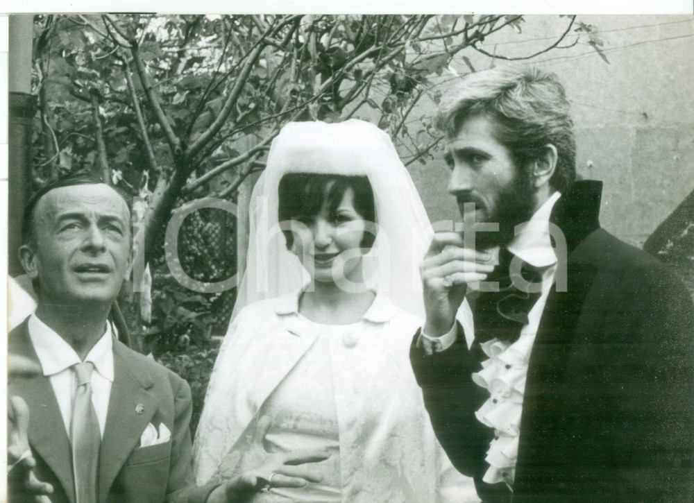 Fotografia d epoca originale 1960 ROMA Chiesa San Sebastiano Palatino  Nozze John BARRYMORE e Gaby PALAZZOLO 1