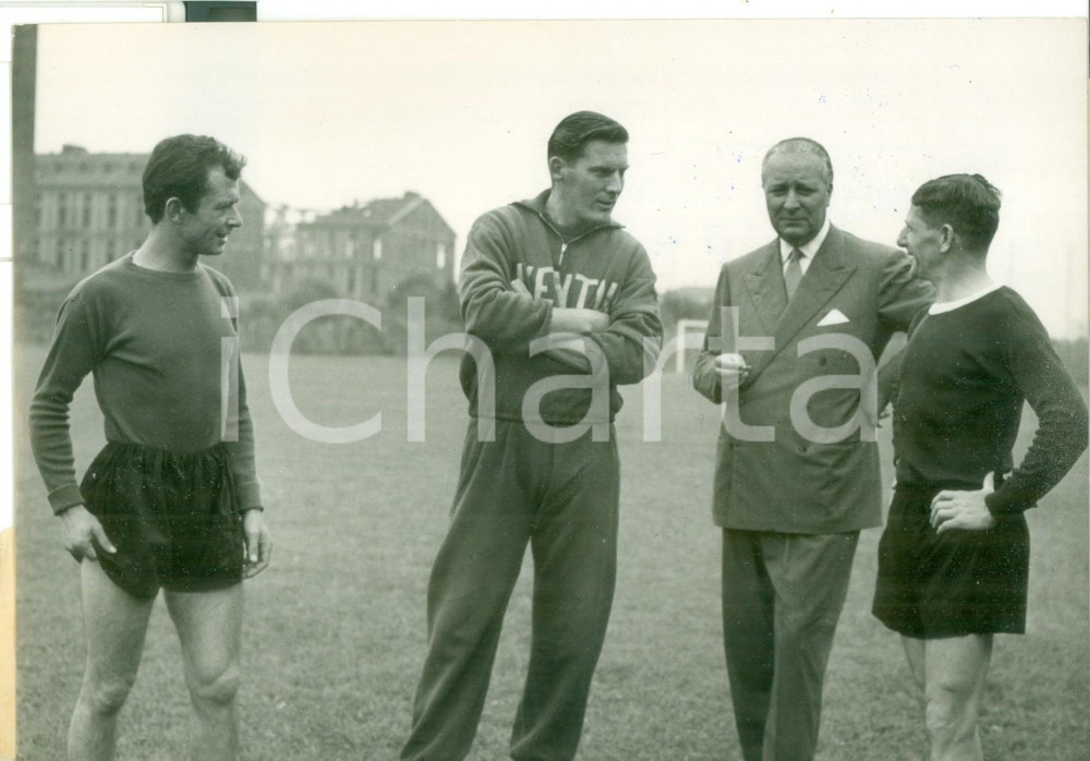Fotografia d epoca originale 1954 TORINO Stadio Comunale  Ermes MUCCINELLI Karl Aage PRAEST George RAYNOR 1