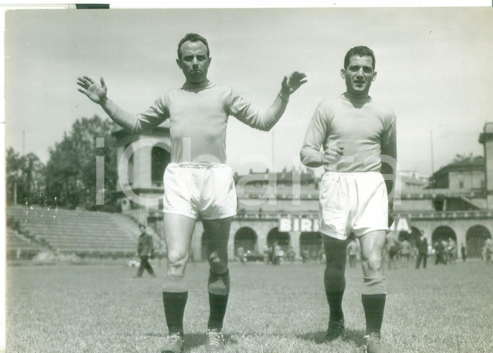 Fotografia d epoca originale 1950 ca MILANO CALCIO Allenamento Attilio GIOVANNINI Giovanni GIACOMAZZI 1