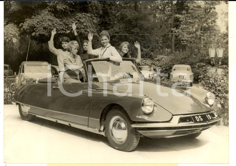 Fotografia d epoca originale 1960 PARIS PrÃ©sentation de la nouvelle CITROEN DS cabriolet  Photo 18x13 cm 1