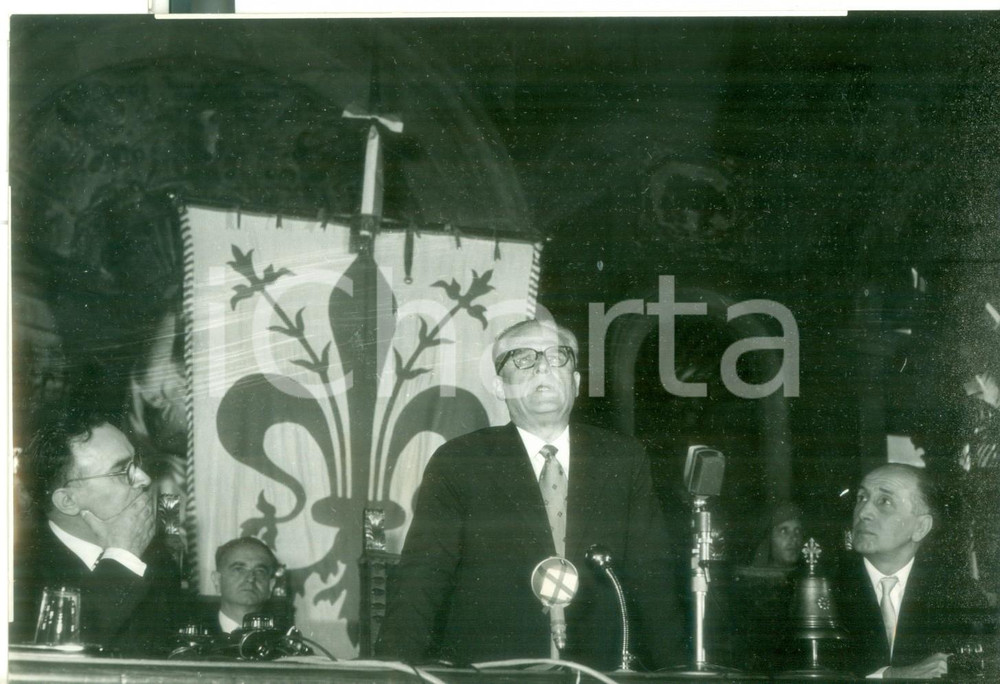 Fotografia d epoca originale 1956 FIRENZE Palazzo Vecchio  Convegno CiviltÃ  Cristiana  Giovanni GRONCHI 1
