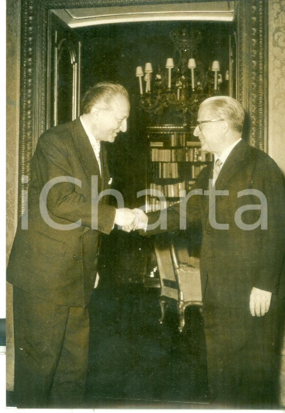 Fotografia d epoca originale 1957 ROMA Giovanni GRONCHI riceve presidente della CECA Hans FURLER  Foto 13x18 1