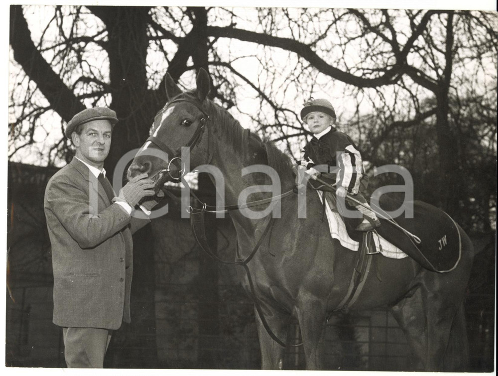 Fotografia d epoca originale 1959 WAKEFIELD Treyearold jockey Peter WALSH riding his horse  Photo 20x15 cm 1