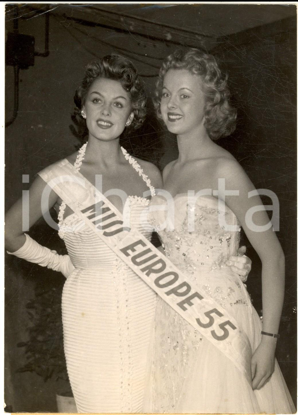 Fotografia d epoca originale 1954 PARIS OLYMPIA Miss Europe Christel SCHAAK vedova squalificata  Foto 1