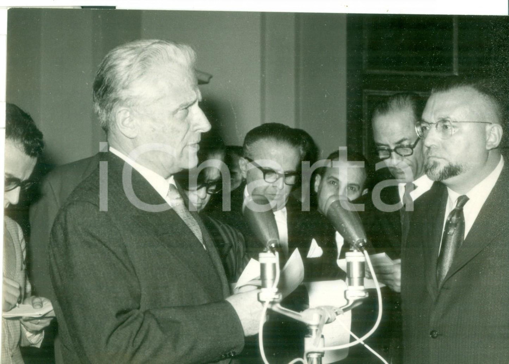 Fotografia d epoca originale 1960 ROMA Il presidente Giovanni GRONCHI durante conferenza stampa  Foto 18x13 1