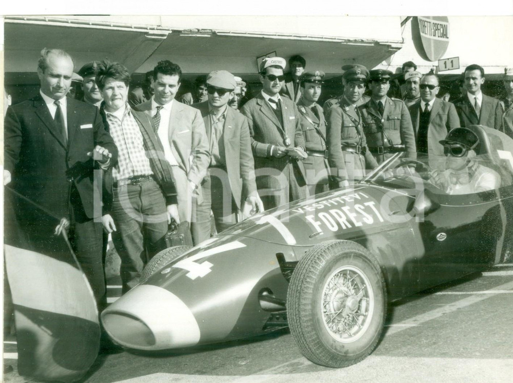 Fotografia d epoca originale 1959 MONZA VII Trofeo Vigorelli  Ezio VIGORELLI e Manuel FANGIO starter  Foto 1